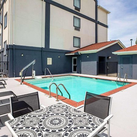 Days Inn By Wyndham Baton Rouge I-10 Prairieville エクステリア 写真