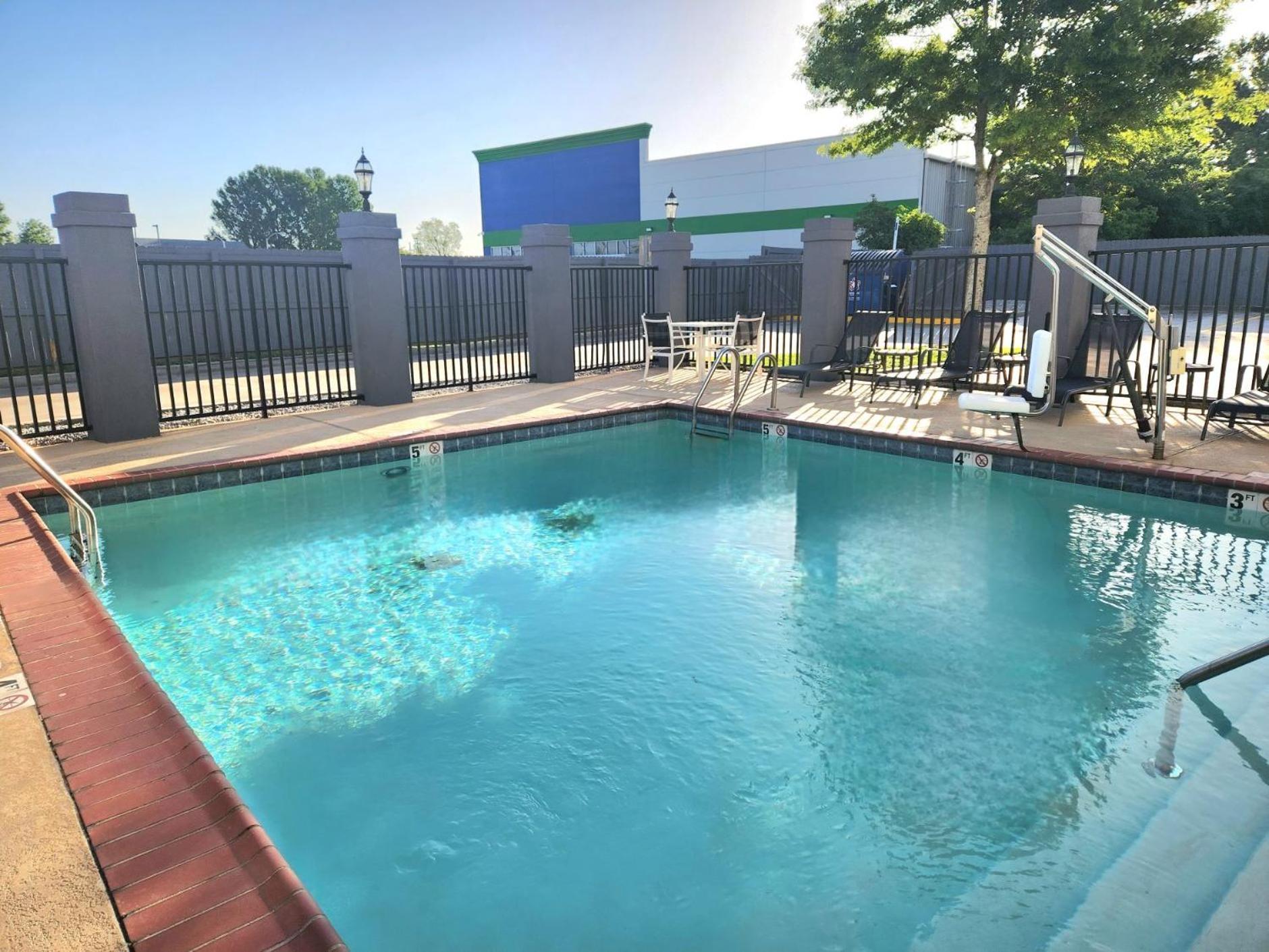 Days Inn By Wyndham Baton Rouge I-10 Prairieville エクステリア 写真