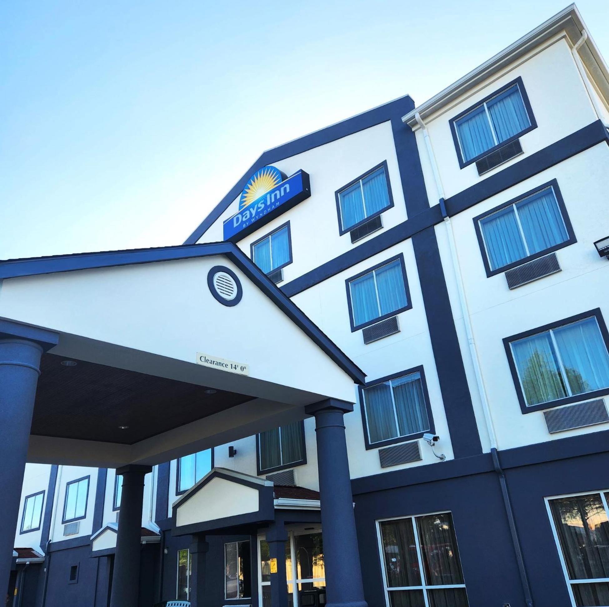Days Inn By Wyndham Baton Rouge I-10 Prairieville エクステリア 写真
